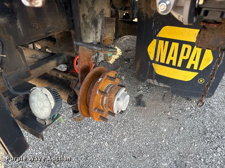 image for item EG2343 2010 Freightliner Business Class M2 utility / service truck