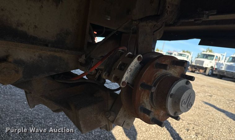 image for item EG2343 2010 Freightliner Business Class M2 utility / service truck