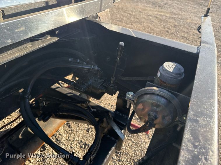 image for item EG2343 2010 Freightliner Business Class M2 utility / service truck