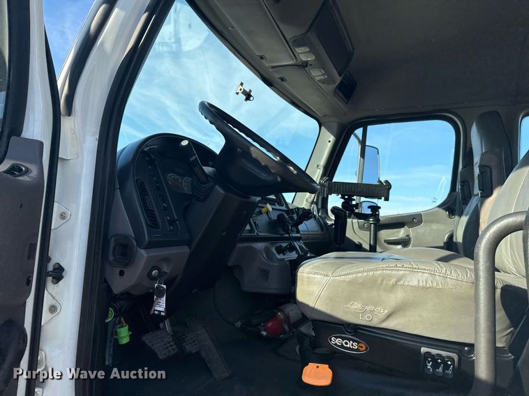 image for item EG2343 2010 Freightliner Business Class M2 utility / service truck