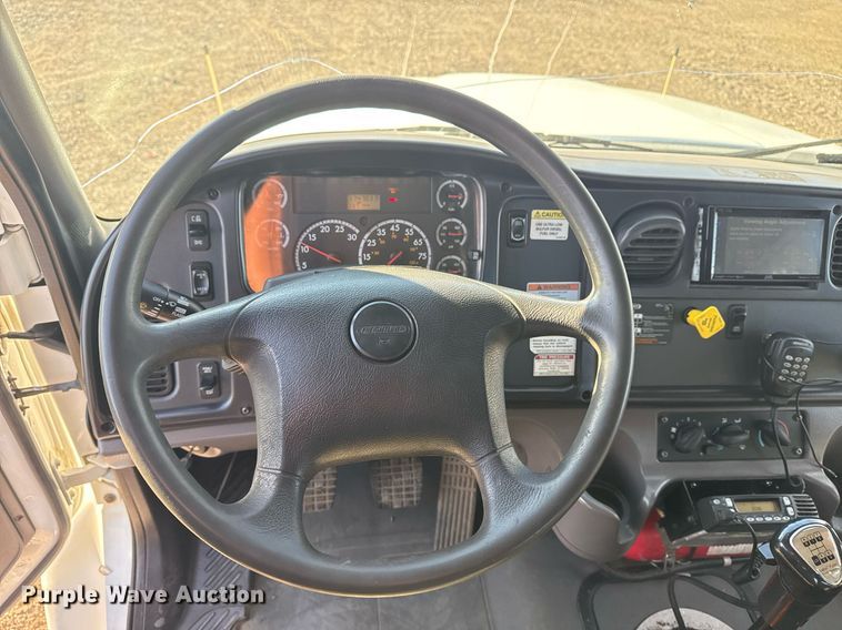 image for item EG2343 2010 Freightliner Business Class M2 utility / service truck