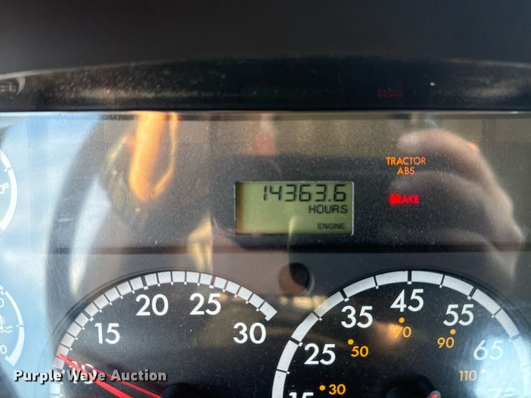 image for item EG2343 2010 Freightliner Business Class M2 utility / service truck