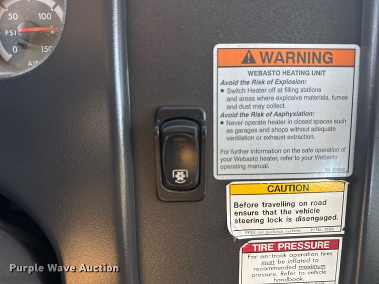 image for item EG2343 2010 Freightliner Business Class M2 utility / service truck