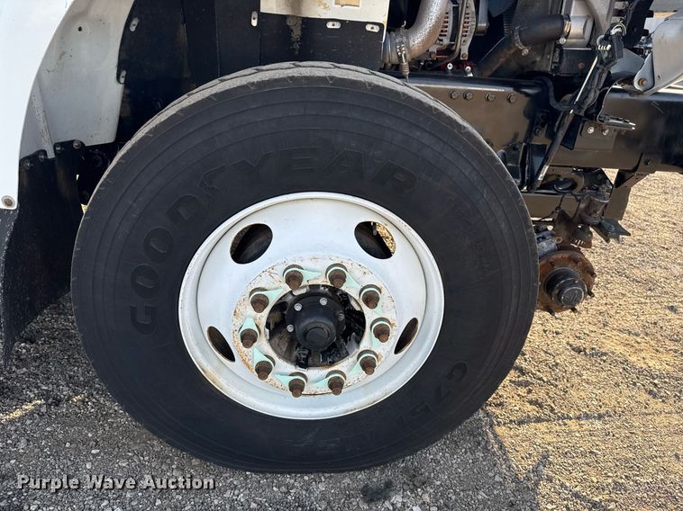 image for item EG2343 2010 Freightliner Business Class M2 utility / service truck