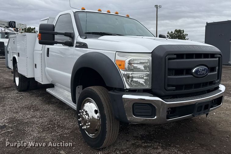 image for item EG2535 2014 Ford F550 Super Duty utility bed pickup truck
