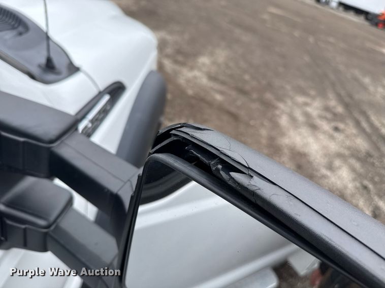 image for item EG2535 2014 Ford F550 Super Duty utility bed pickup truck