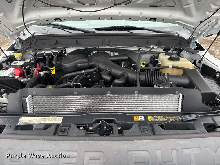 image for item EG2535 2014 Ford F550 Super Duty utility bed pickup truck