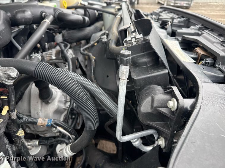 image for item EG2535 2014 Ford F550 Super Duty utility bed pickup truck