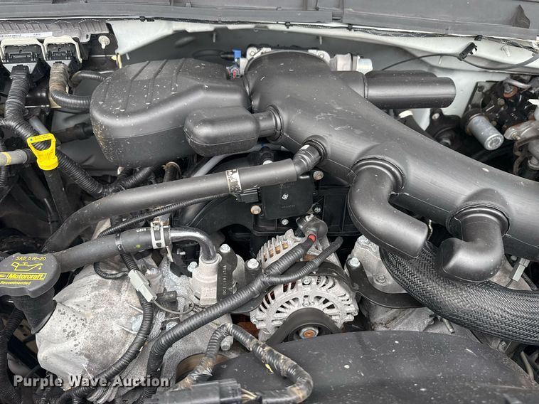 image for item EG2535 2014 Ford F550 Super Duty utility bed pickup truck