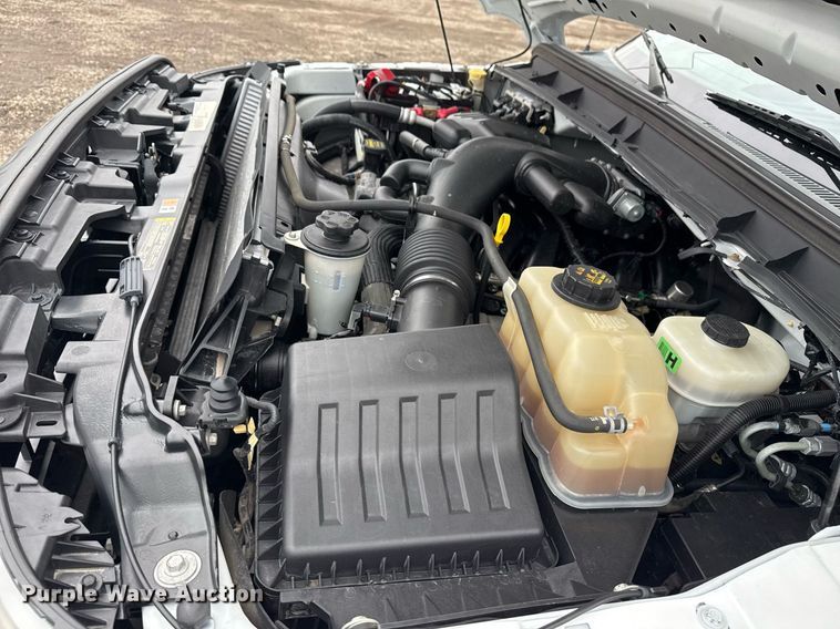 image for item EG2535 2014 Ford F550 Super Duty utility bed pickup truck