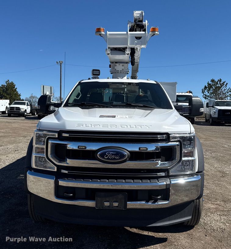 image for item EG2577 2020 Ford F550 Super Duty bucket truck