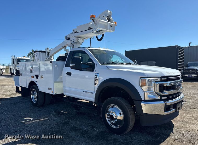 image for item EG2577 2020 Ford F550 Super Duty bucket truck