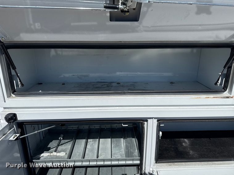 image for item EG2577 2020 Ford F550 Super Duty bucket truck