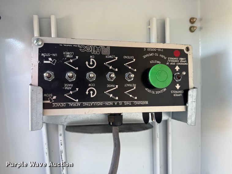 image for item EG2577 2020 Ford F550 Super Duty bucket truck