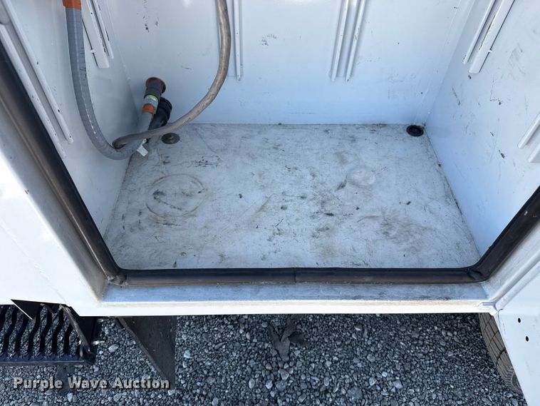 image for item EG2577 2020 Ford F550 Super Duty bucket truck