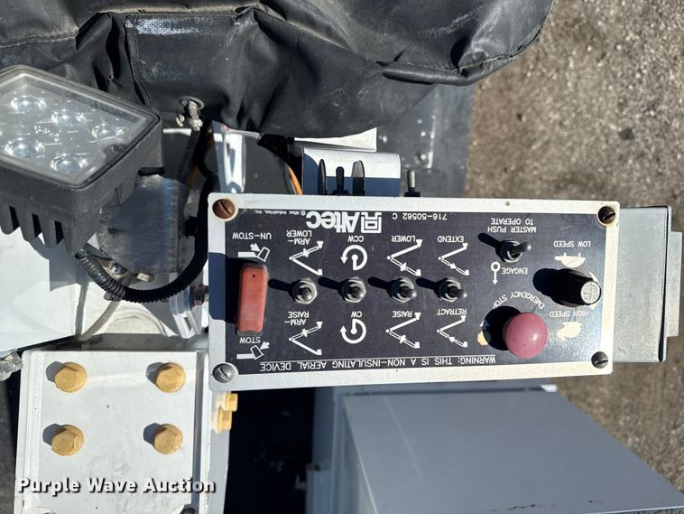 image for item EG2577 2020 Ford F550 Super Duty bucket truck