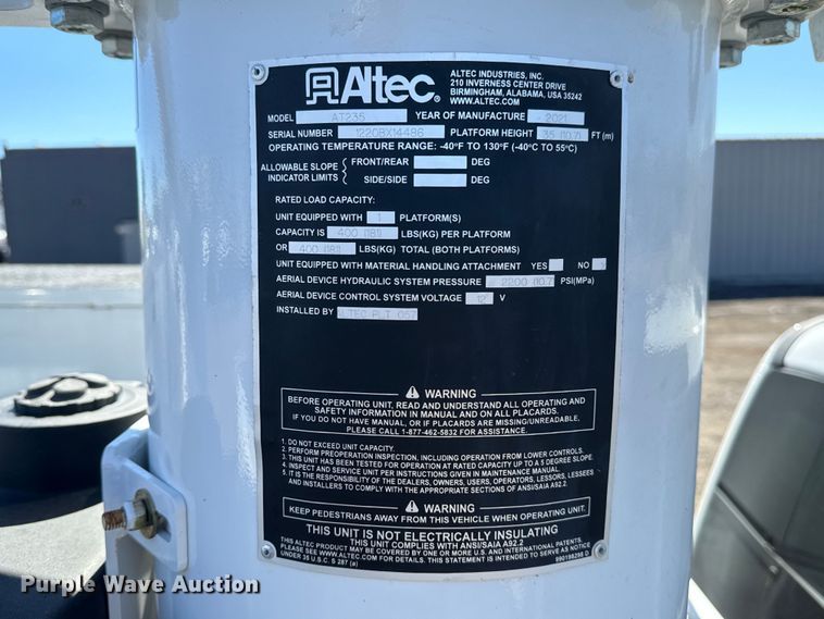 image for item EG2577 2020 Ford F550 Super Duty bucket truck