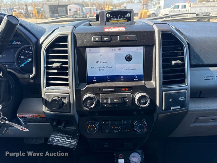 image for item EG2577 2020 Ford F550 Super Duty bucket truck