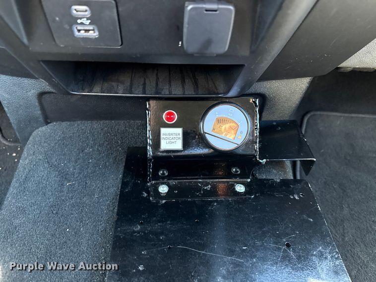 image for item EG2577 2020 Ford F550 Super Duty bucket truck