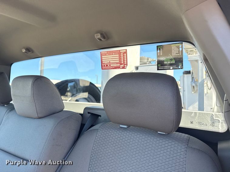 image for item EG2577 2020 Ford F550 Super Duty bucket truck