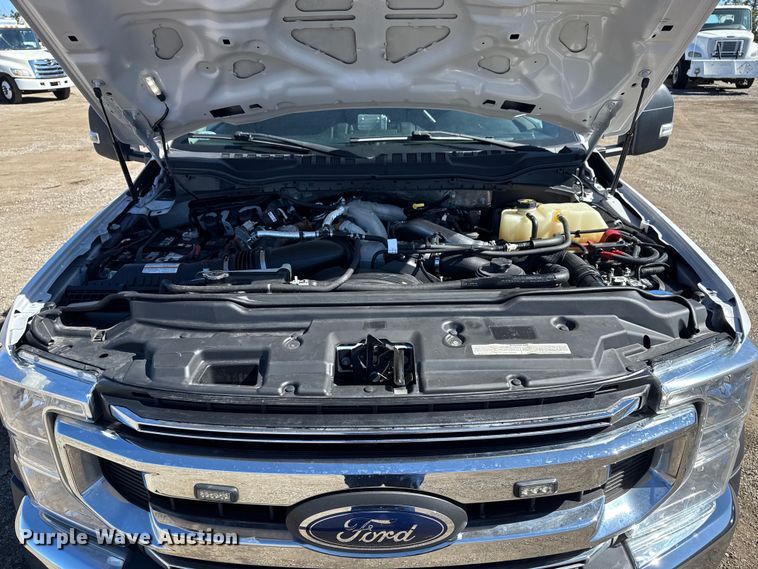 image for item EG2577 2020 Ford F550 Super Duty bucket truck