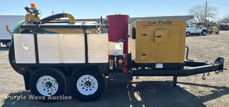 image for item EG2641 2010 Vermeer LP555DT vacuum excavator