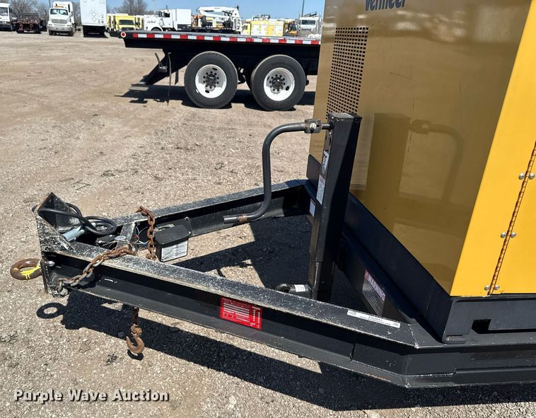 image for item EG2641 2010 Vermeer LP555DT vacuum excavator