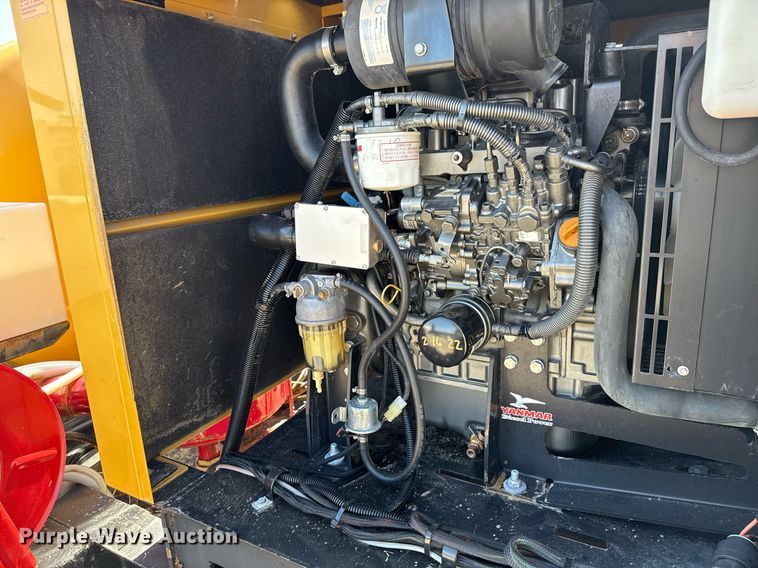 image for item EG2641 2010 Vermeer LP555DT vacuum excavator