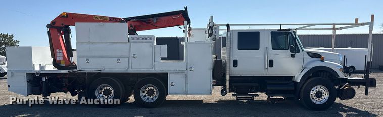 image for item EG2644 2009 International 7500 Crew Cab crane truck