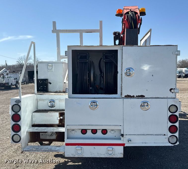 image for item EG2644 2009 International 7500 Crew Cab crane truck