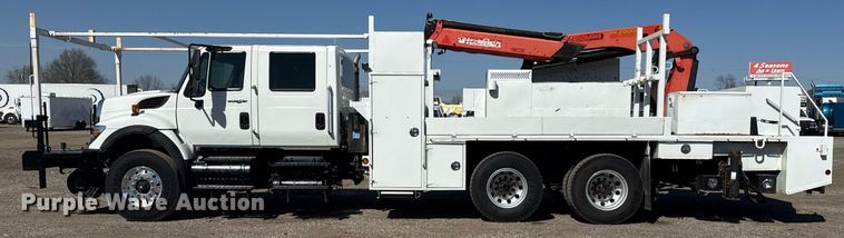 image for item EG2644 2009 International 7500 Crew Cab crane truck