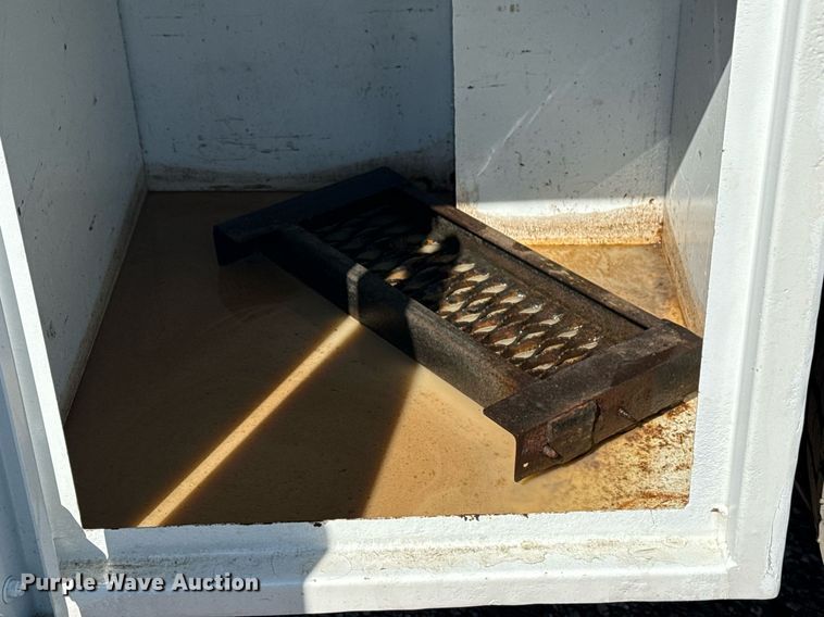 image for item EG2644 2009 International 7500 Crew Cab crane truck