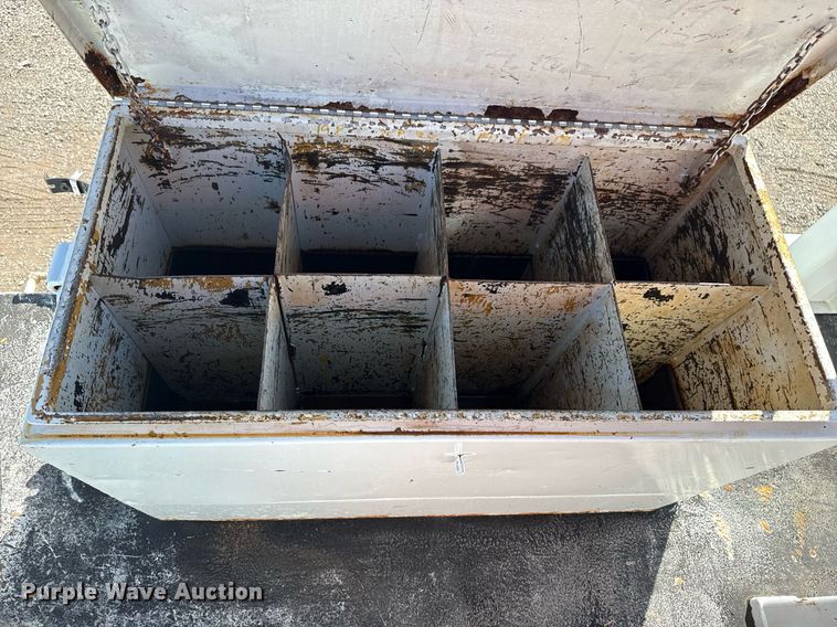 image for item EG2644 2009 International 7500 Crew Cab crane truck