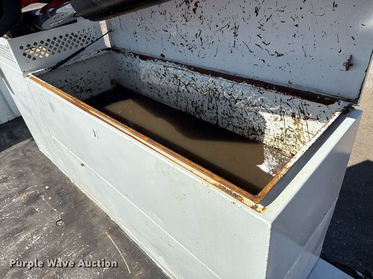 image for item EG2644 2009 International 7500 Crew Cab crane truck