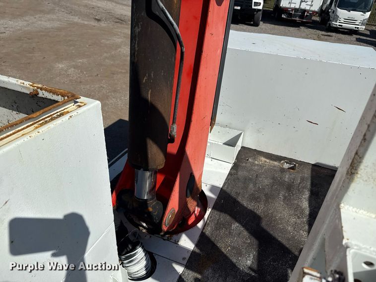 image for item EG2644 2009 International 7500 Crew Cab crane truck