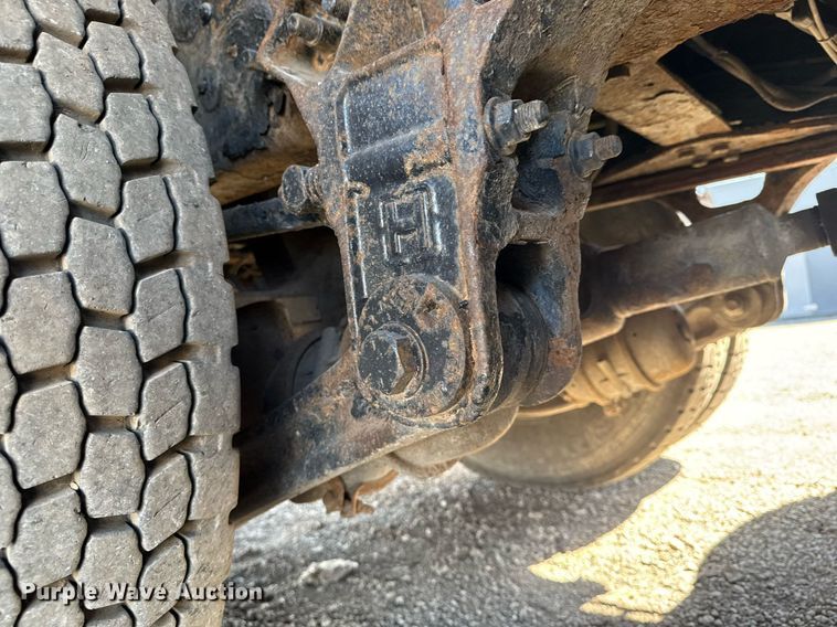 image for item EG2644 2009 International 7500 Crew Cab crane truck