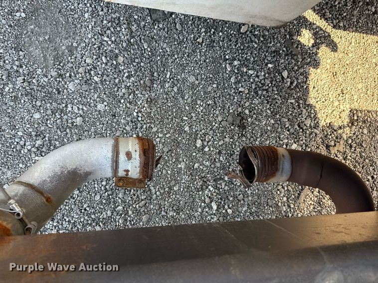 image for item EG2644 2009 International 7500 Crew Cab crane truck