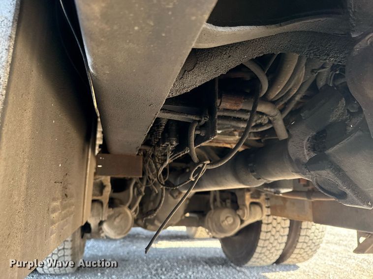 image for item EG2644 2009 International 7500 Crew Cab crane truck