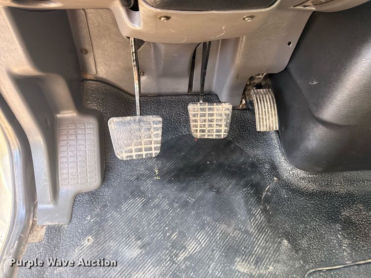 image for item EG2644 2009 International 7500 Crew Cab crane truck