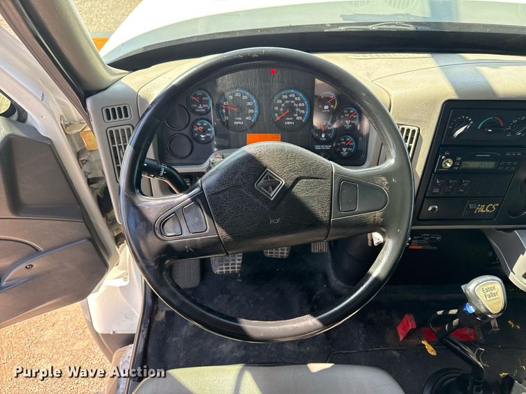 image for item EG2644 2009 International 7500 Crew Cab crane truck