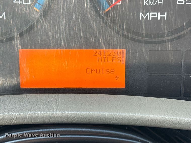 image for item EG2644 2009 International 7500 Crew Cab crane truck