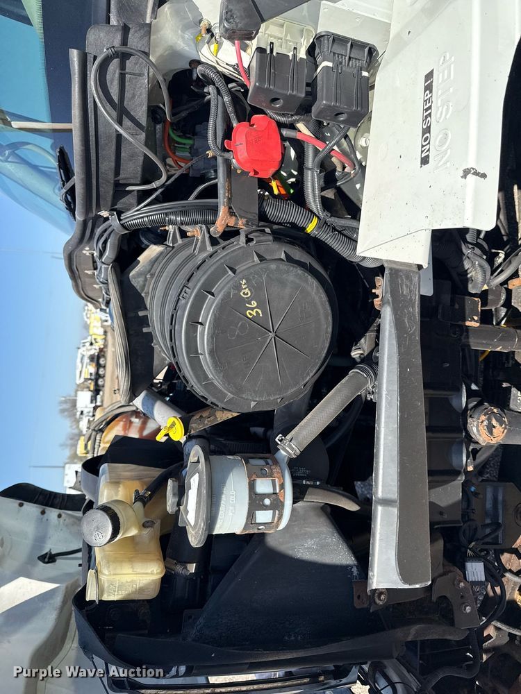 image for item EG2644 2009 International 7500 Crew Cab crane truck