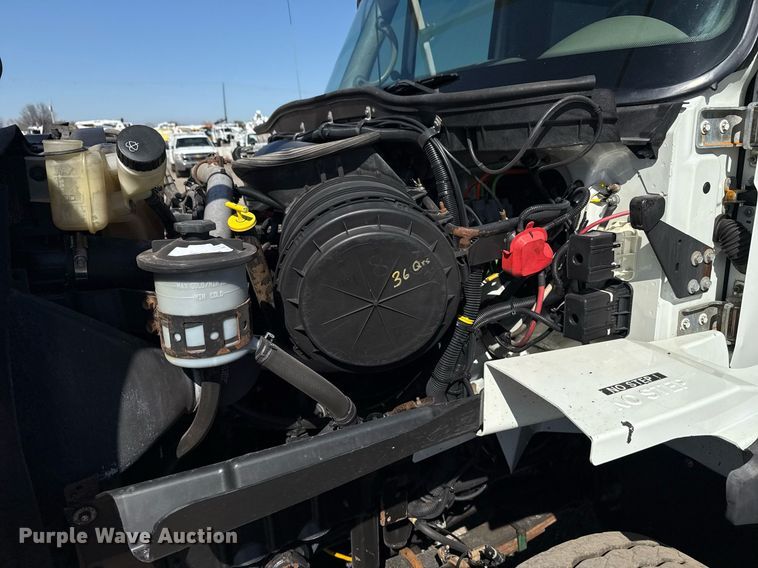 image for item EG2644 2009 International 7500 Crew Cab crane truck