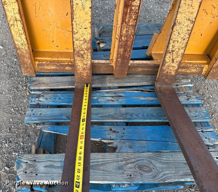 image for item EG2646 Skid steer forks