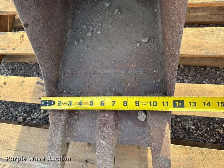 image for item EG2647 Gelth excavator bucket