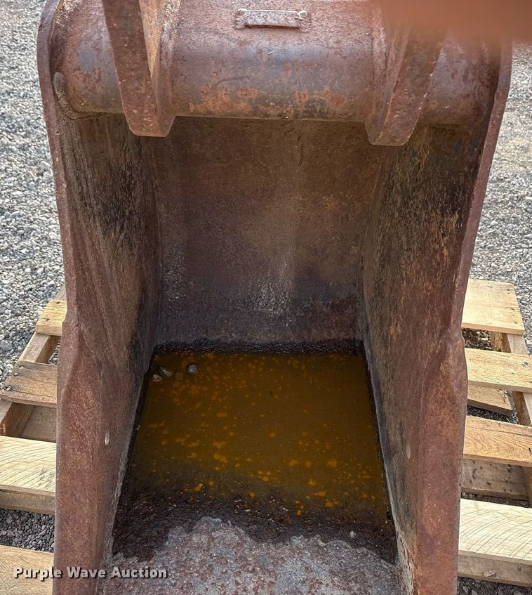 image for item EG2648 Gelth excavator bucket