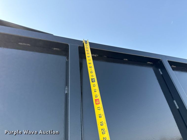 image for item EG2653 2000 Chevrolet C6500 dump truck