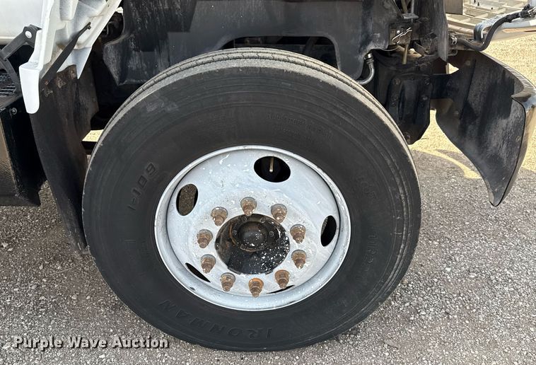 image for item EG2653 2000 Chevrolet C6500 dump truck