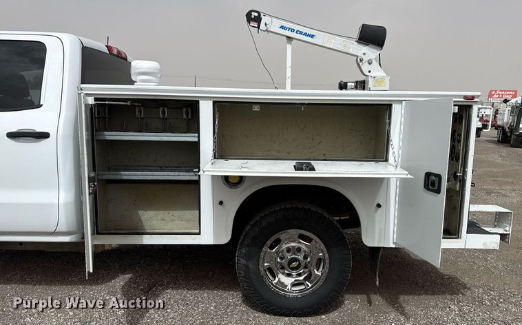 image for item EG2657 2016 Chevrolet Silverado 2500HD Double Cab utility bed pickup truck