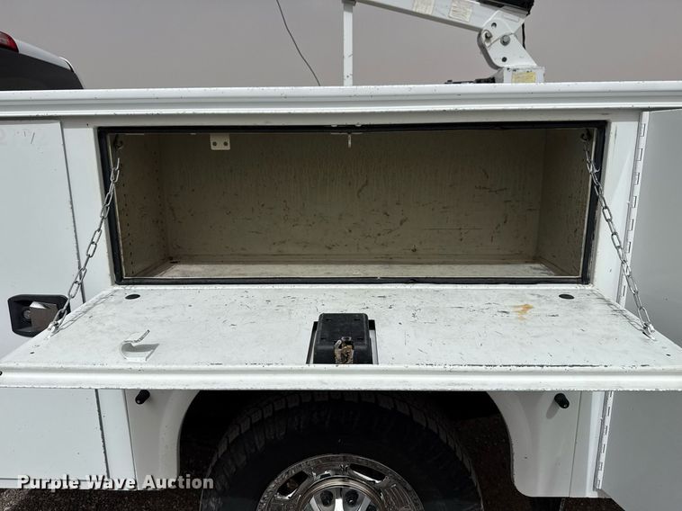 image for item EG2657 2016 Chevrolet Silverado 2500HD Double Cab utility bed pickup truck